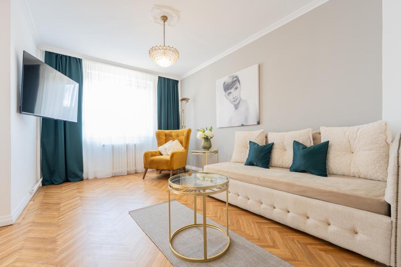 Haga Flat Apartment Орадеа Екстериор снимка