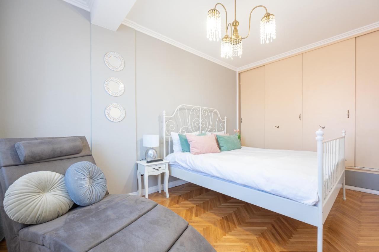 Haga Flat Apartment Орадеа Екстериор снимка