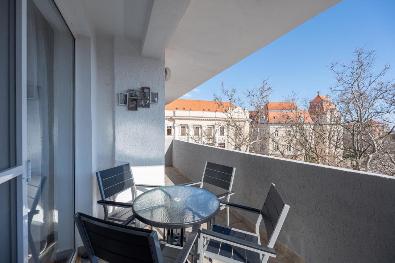 Haga Flat Apartment Орадеа Екстериор снимка