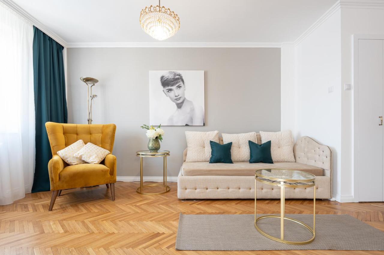 Haga Flat Apartment Орадеа Екстериор снимка